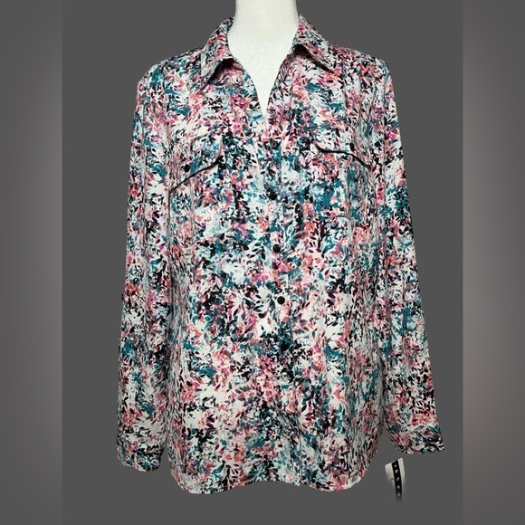 NY Collection Tops - NWT- NY Collection Colorful Button-up Shirt